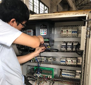 “三科變頻器”